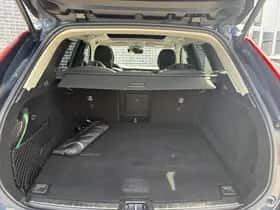 Volvo XC60 thumbnail 10