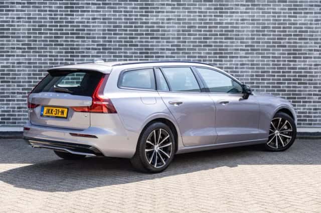 Volvo V60 (2025) thumbnail 3
