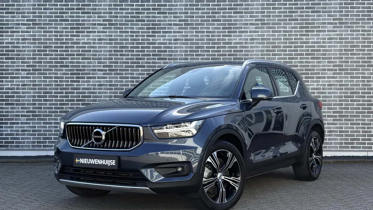 Volvo XC40 — foto 1