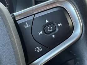 Volvo XC40 thumbnail 24