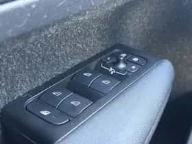 Volvo XC40 thumbnail 26