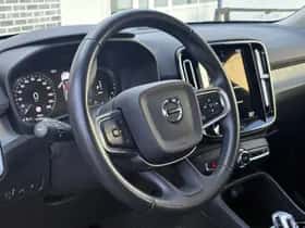 Volvo XC40 thumbnail 30