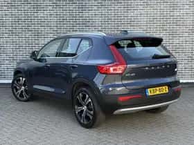Volvo XC40 thumbnail 5
