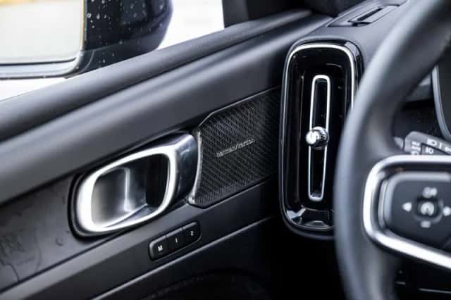 Volvo EX40 (2026) thumbnail 17