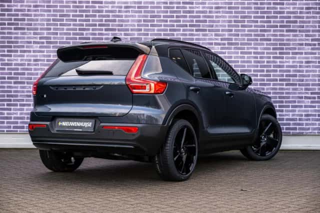 Volvo EX40 (2026) thumbnail 3