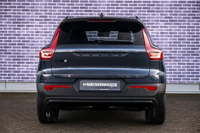 Volvo EX40 (2026) thumbnail 5