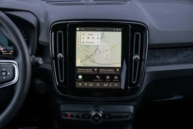Volvo EX40 (2026) thumbnail 9