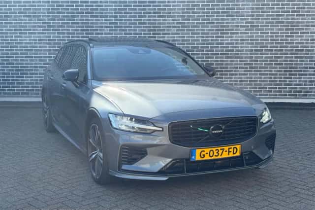 Volvo V60 (2019) thumbnail 3