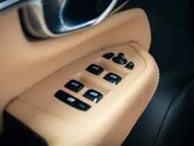 Volvo XC90 thumbnail 17