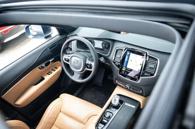 Volvo XC90 (2021) thumbnail 24