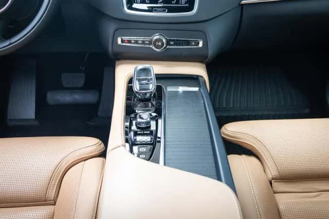 Volvo XC90 (2021) thumbnail 8