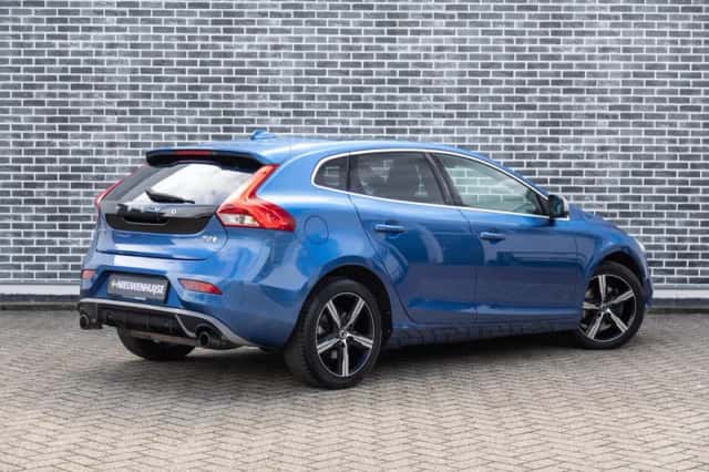 Volvo V40 (2018) thumbnail 3