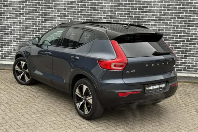 Volvo XC40 (2022) thumbnail 17