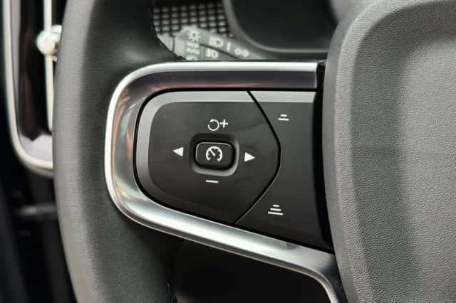 Volvo XC40 (2022) thumbnail 18