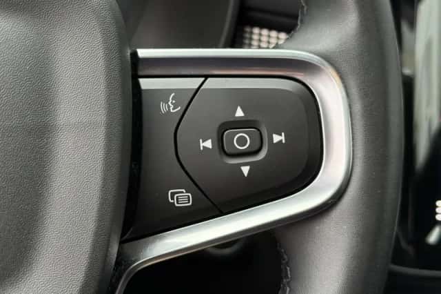 Volvo XC40 (2022) thumbnail 20