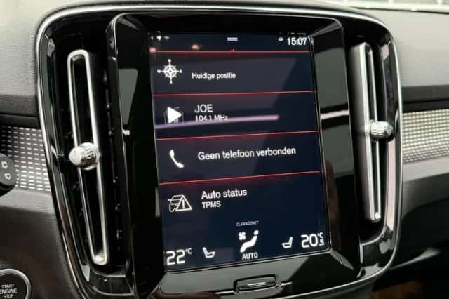 Volvo XC40 (2022) thumbnail 21