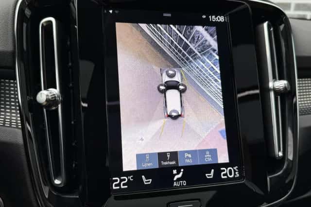 Volvo XC40 (2022) thumbnail 25