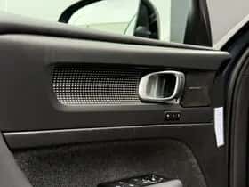 Volvo XC40 thumbnail 27