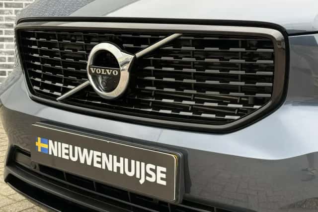 Volvo XC40 (2022) thumbnail 30