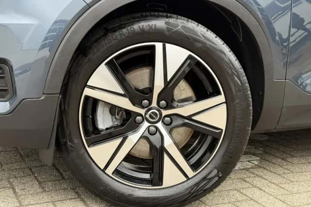 Volvo XC40 (2022) thumbnail 32
