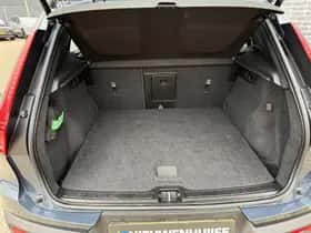 Volvo XC40 thumbnail 36