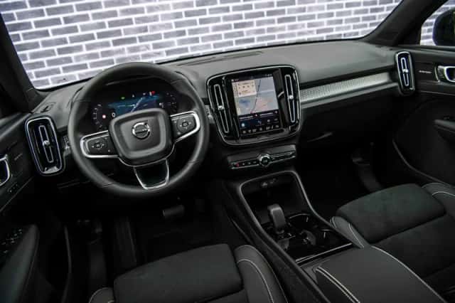 Volvo EX40 (2026) thumbnail 5