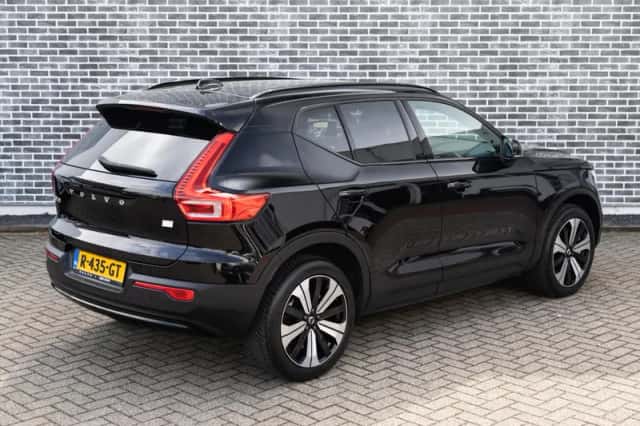 Volvo XC40 (2022) thumbnail 4