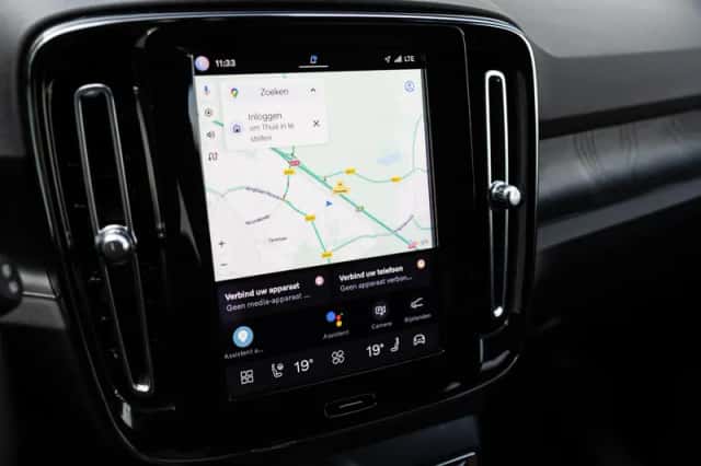Volvo XC40 (2022) thumbnail 9