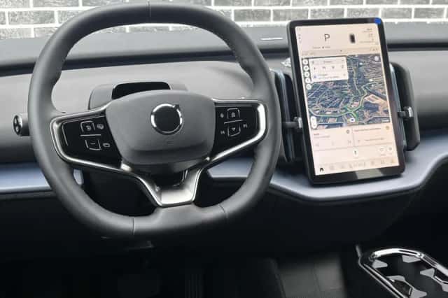 Volvo EX30 (2026) thumbnail 15