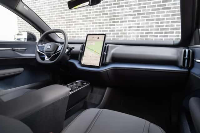 Volvo EX30 (2026) thumbnail 6