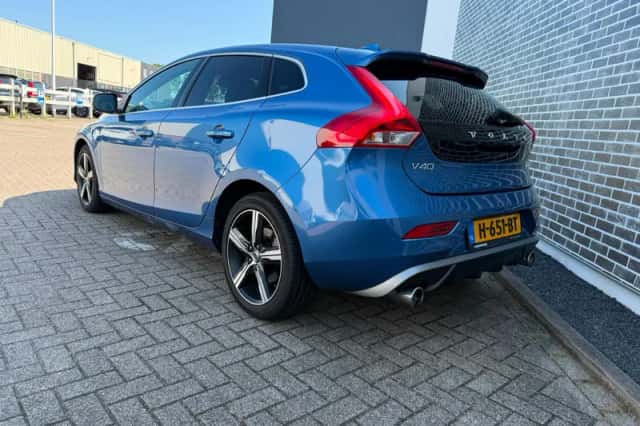 Volvo V40 (2019) thumbnail 5