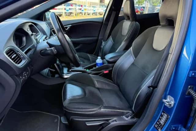 Volvo V40 (2019) thumbnail 6