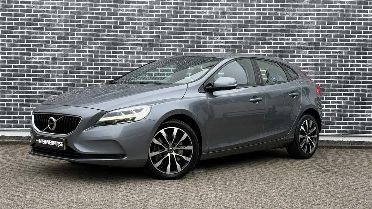 Volvo V40 — foto 1