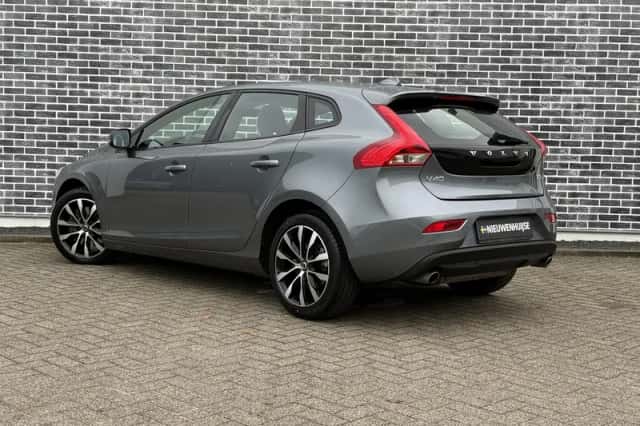 Volvo V40 (2018) thumbnail 11