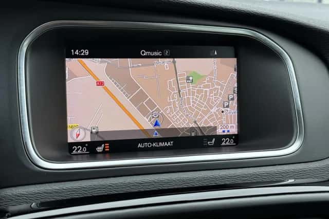 Volvo V40 (2018) thumbnail 22