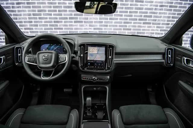 Volvo EX40 (2026) thumbnail 6