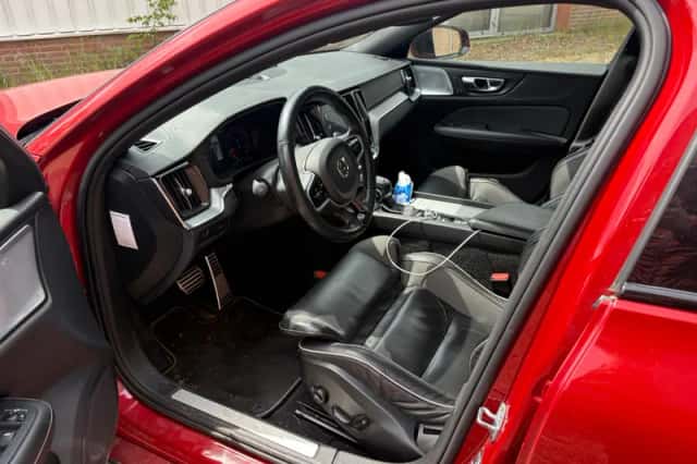 Volvo S60 (2019) thumbnail 5
