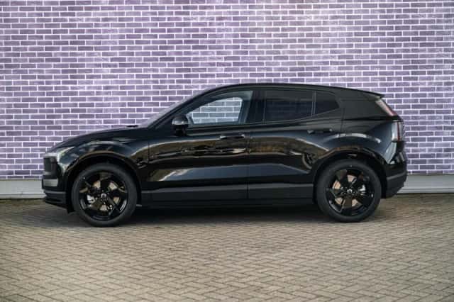 Volvo EX30 (2026) thumbnail 4