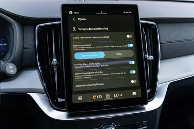 Volvo XC90 (2027) thumbnail 9