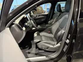 Volvo XC60 thumbnail 5