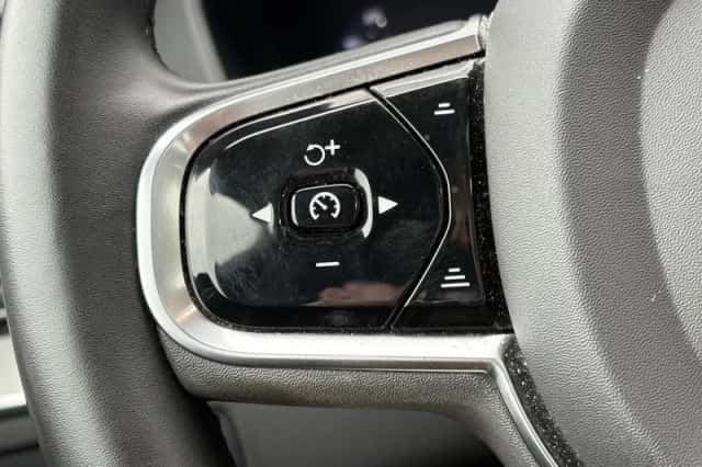 Volvo XC60 (2023) thumbnail 21