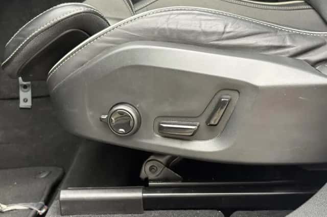Volvo XC60 (2023) thumbnail 23