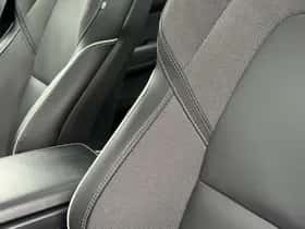 Volvo XC60 thumbnail 25