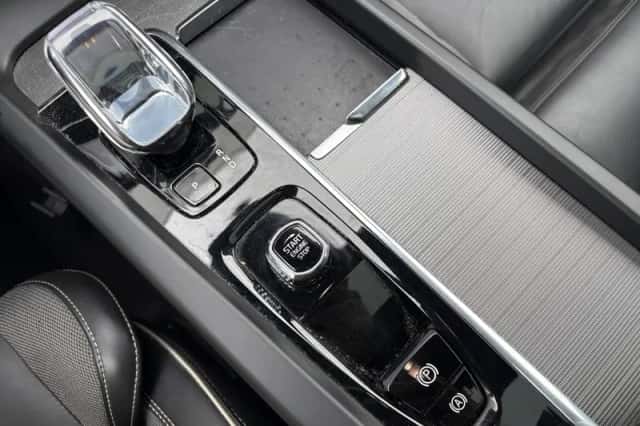 Volvo XC60 (2023) thumbnail 34