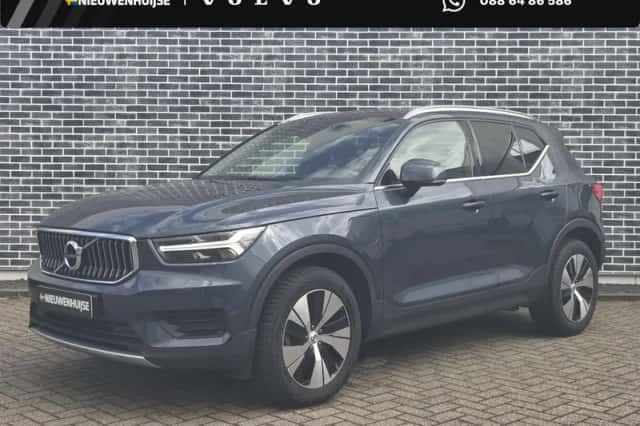 Volvo XC40 (2022) thumbnail 1