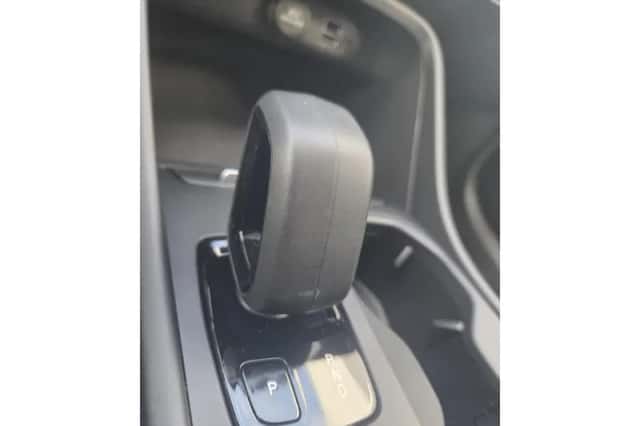 Volvo XC40 (2022) thumbnail 13