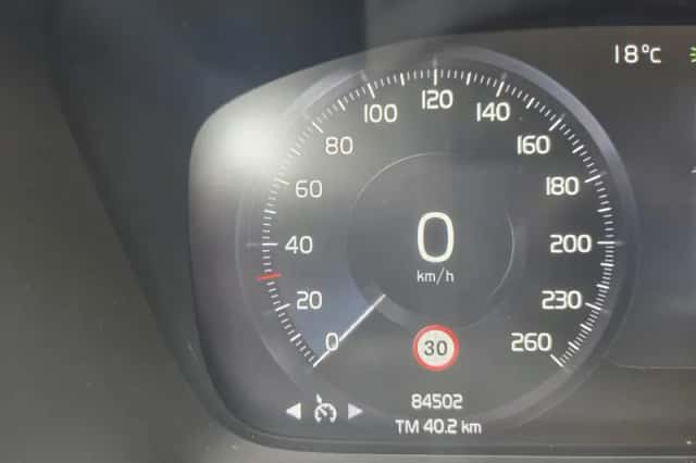 Volvo XC40 (2022) thumbnail 7