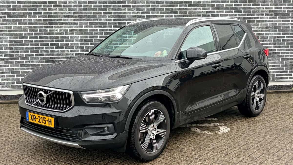 Volvo XC40 — foto 1