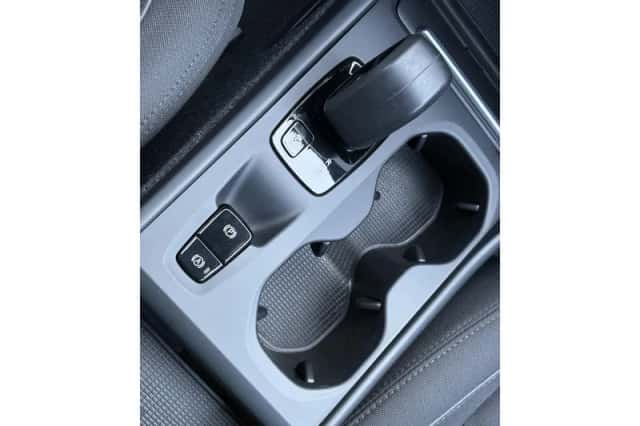 Volvo XC40 (2021) thumbnail 25