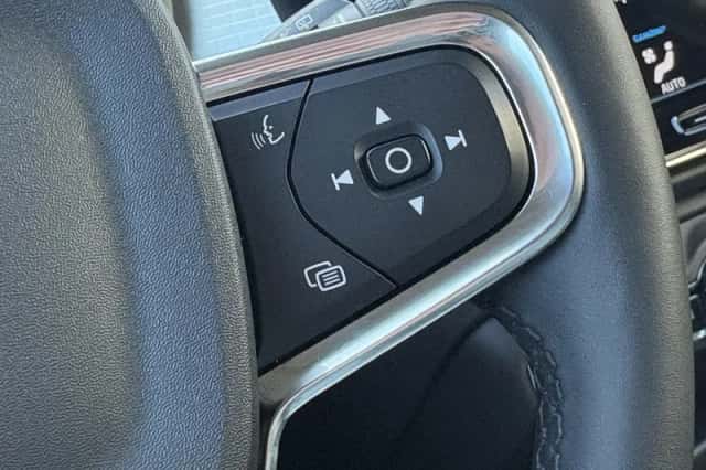 Volvo XC40 (2021) thumbnail 26